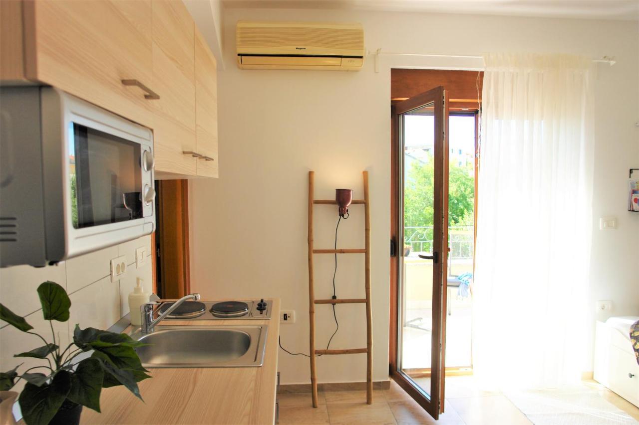Iva Apartmani Vodice Zewnętrze zdjęcie