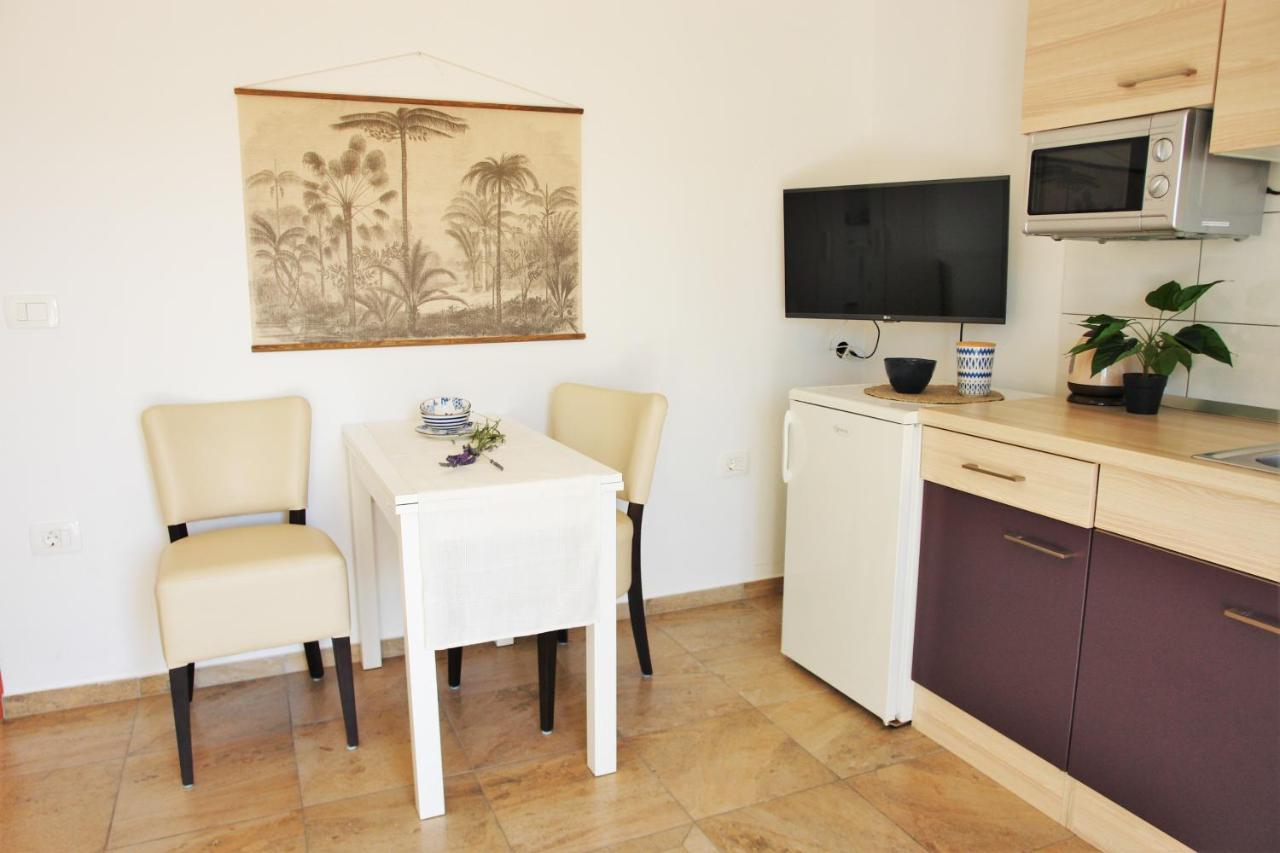Iva Apartmani Vodice Zewnętrze zdjęcie
