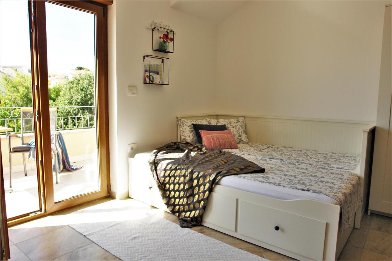Iva Apartmani Vodice Zewnętrze zdjęcie