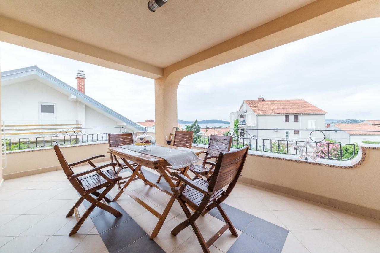 Iva Apartmani Vodice Zewnętrze zdjęcie