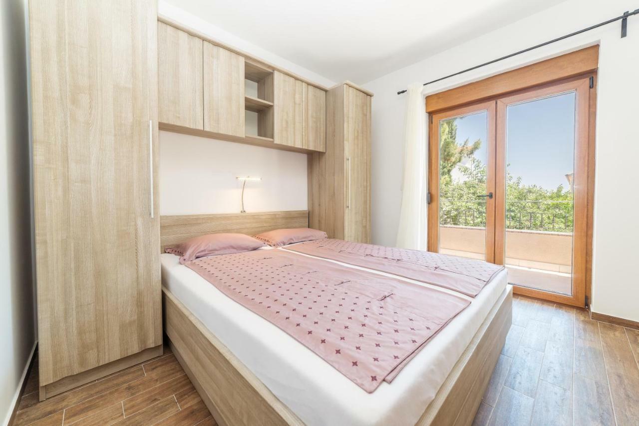 Iva Apartmani Vodice Zewnętrze zdjęcie