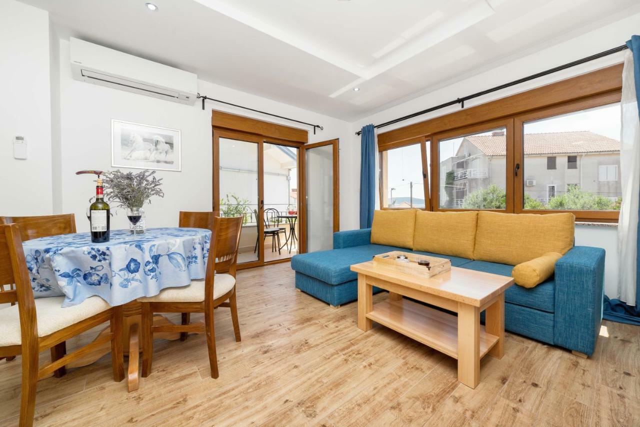 Iva Apartmani Vodice Zewnętrze zdjęcie
